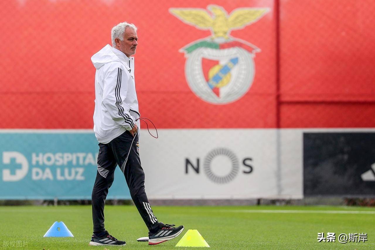 转会期德甲传出新动向，本菲卡防线松动，管理层表态——目标明确，团队化学反应显著的简单介绍-爱游戏官方入口