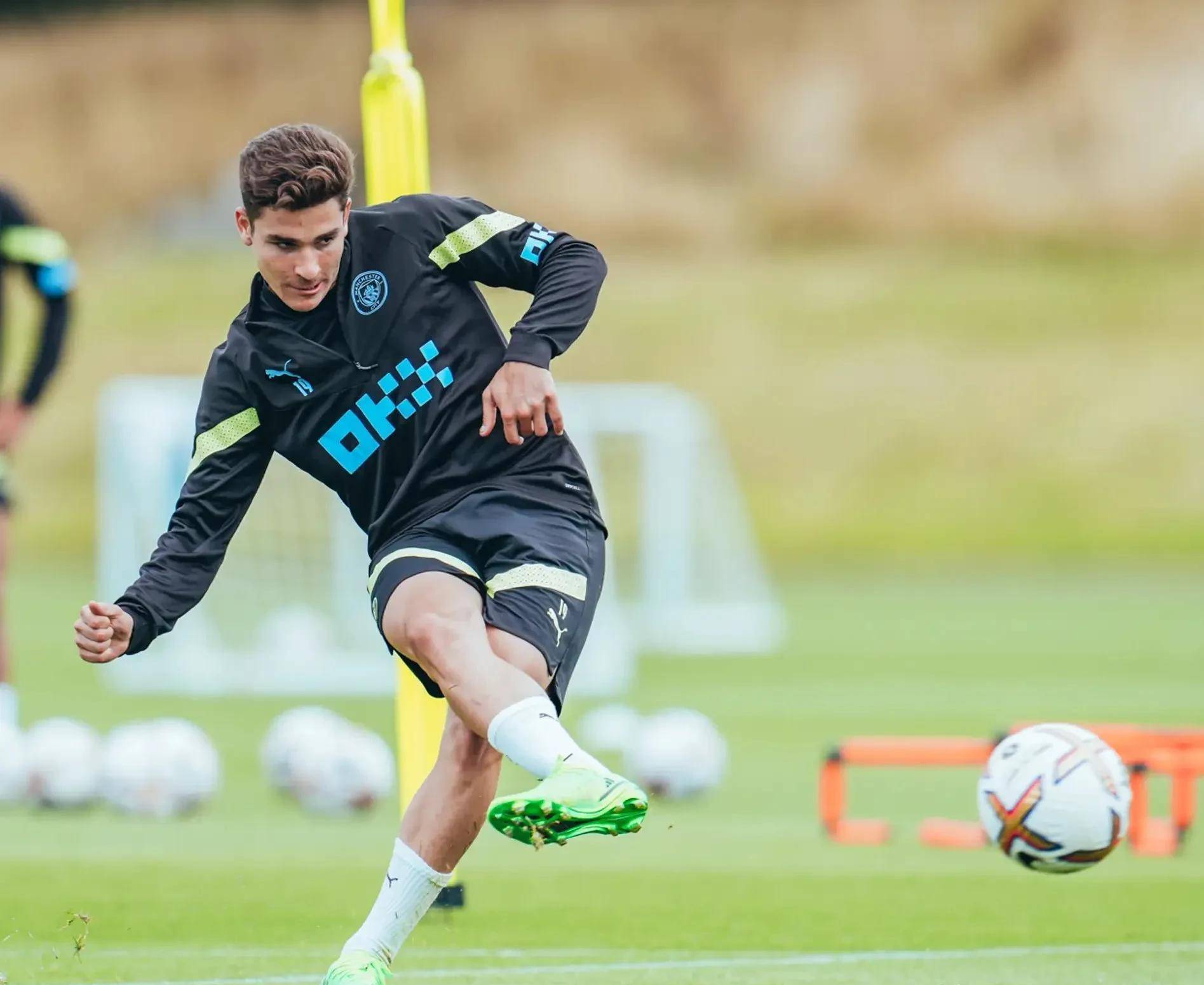 托特纳姆训练开放日，加时末段调整名单引欢呼，社区盾在即，年轻球员得到机会的简单介绍-爱游戏官方入口