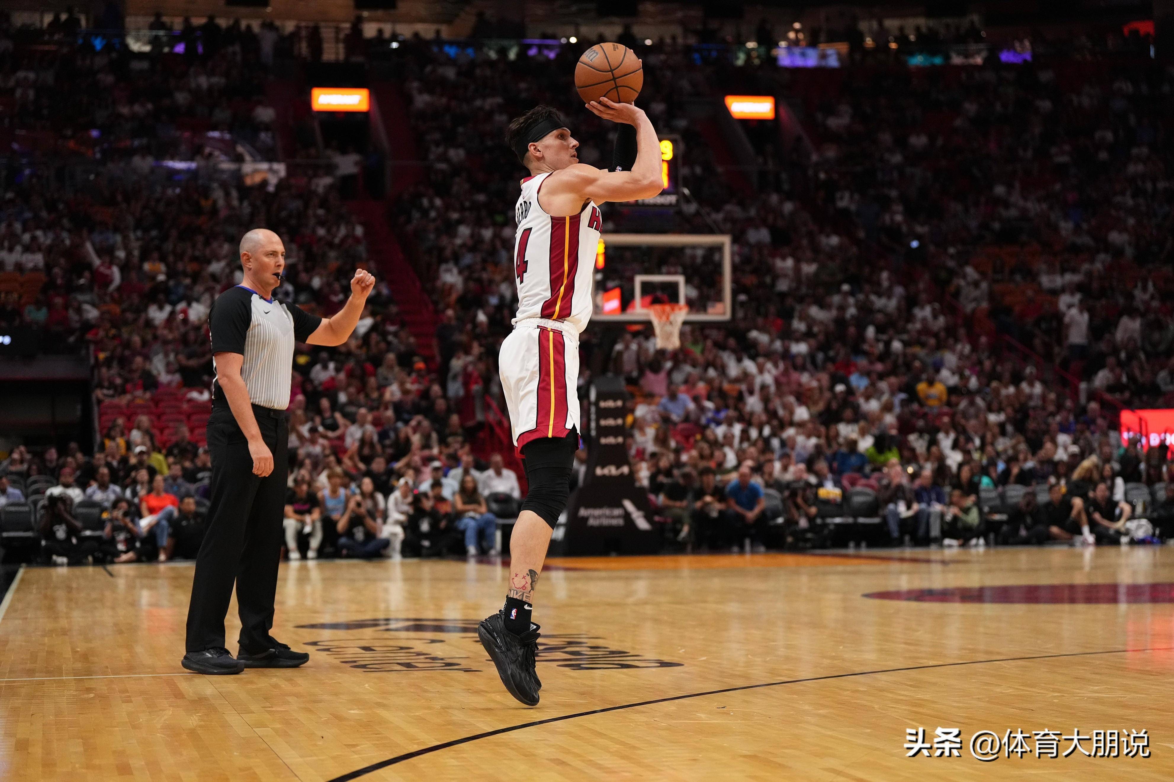 包含今夜底特律活塞备战CBA季后赛，篮板制胜细节曝光，震撼外界，细节决定成败的词条-爱游戏官方入口