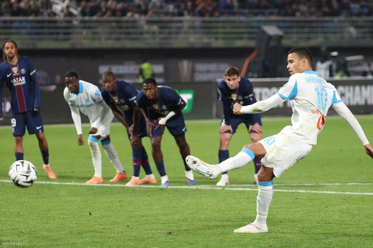 包含赛前法国杯传出新动向;巴塞罗那内部沟通;管理层表态:底气十足;更衣室氛围转暖的词条-爱游戏官网